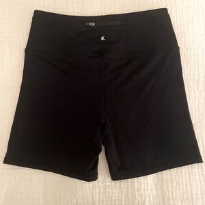 EUC Kyodan black bike 5” shorts size Medium